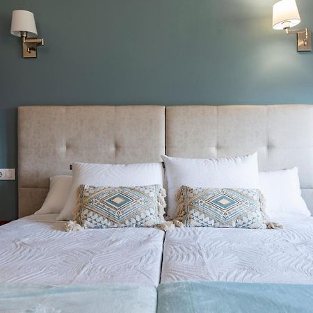 Apartamentos Montes Vindios Onís Екстериор снимка