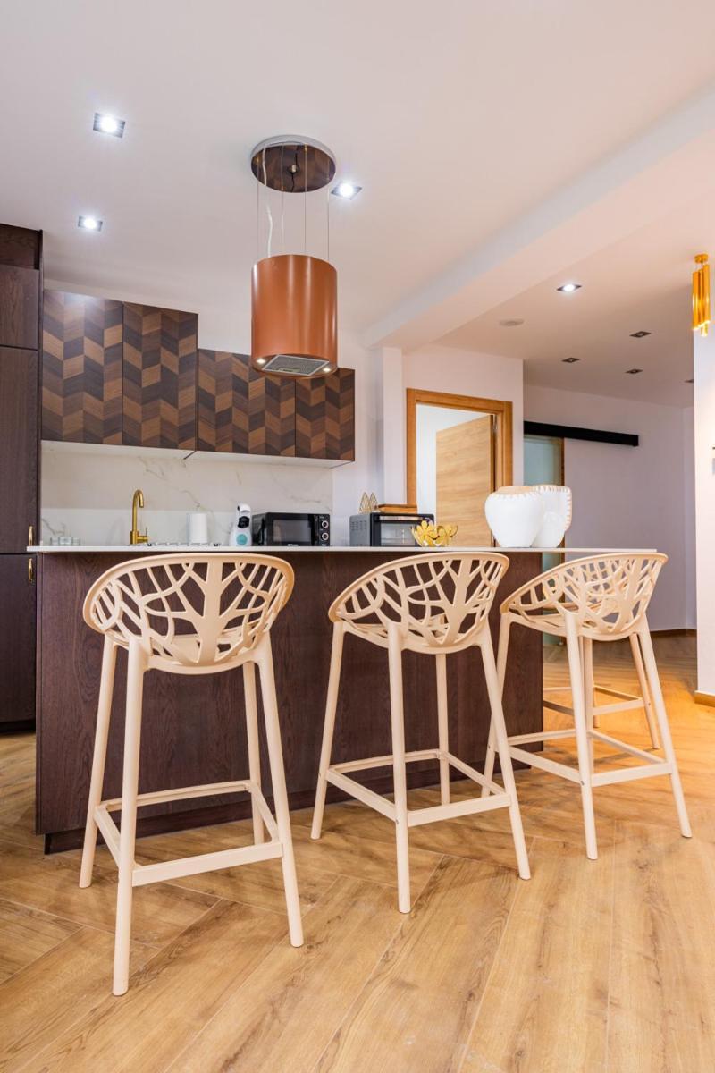 Apartamentos Montes Vindios Onís Екстериор снимка