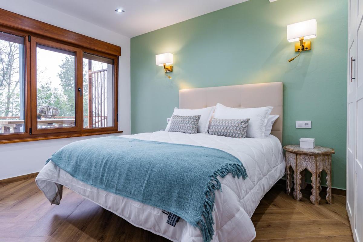 Apartamentos Montes Vindios Onís Екстериор снимка
