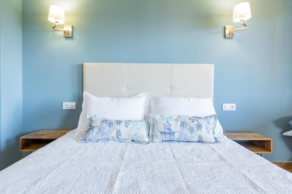 Apartamentos Montes Vindios Onís Екстериор снимка